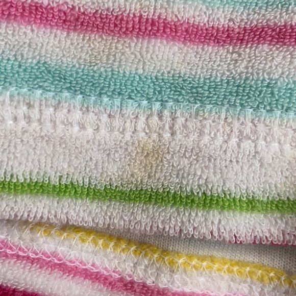 Gently used old navy terry towel short shorts in size 10 - Picture 4 of 6